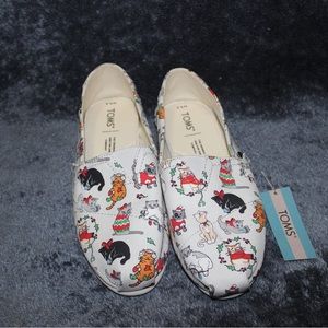 NWT Toms Light Grey Holiday Cats Slip On Flats